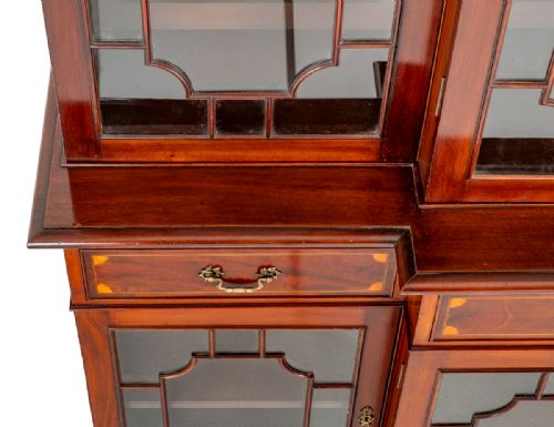 SHERATON REVIVAL LAMB CO MAHOGANY BREAKFRONT BOOKCASE - ADDITIONAL PHOTO 4