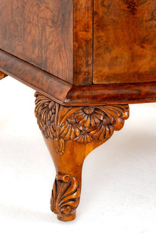 fig 5. Fantastic Art Deco Burr Walnut Bedroom Suite