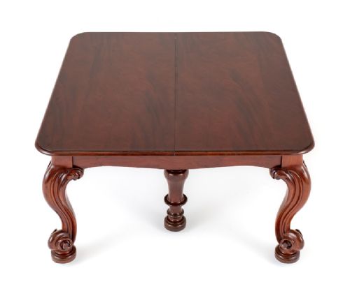 MAGNIFICENT 24 SEAT MAHOGANY EXTENDING TABLE - ADDITIONAL PHOTO 1