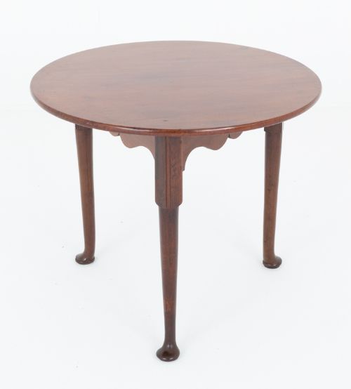 GEORGIAN MAHOGANY CRICKET TABLE