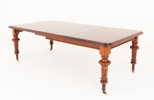VICTORIAN MAHOGANY 2 LEAF EXTENDING DINING TABLE