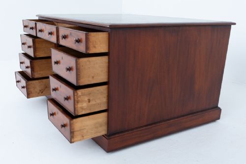 VICTORIAN MAHOGANY 18 DRAWER PARTNERS DESK - ADDITIONAL PHOTO 4