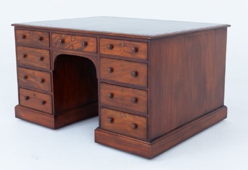 VICTORIAN MAHOGANY 18 DRAWER PARTNERS DESK - ADDITIONAL PHOTO 5