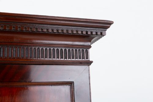 WONDERFUL MAHOGANY CHIPPENDALE STYLE LINEN PRESS - ADDITIONAL PHOTO 5