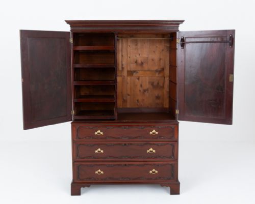 WONDERFUL MAHOGANY CHIPPENDALE STYLE LINEN PRESS - ADDITIONAL PHOTO 8