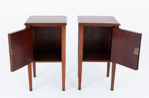 PAIR OF SHERATON REVIVAL MAHOGANY BEDSIDE CABINETS - ADDITIONAL PHOTO 1