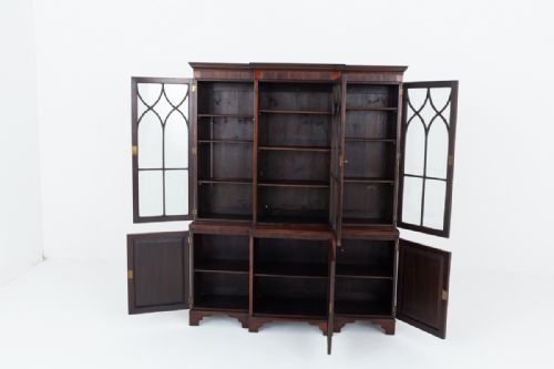 GEORGIAN STYLE MAHOGANY BREAKFRONT BOOKCASE - ADDITIONAL PHOTO 9