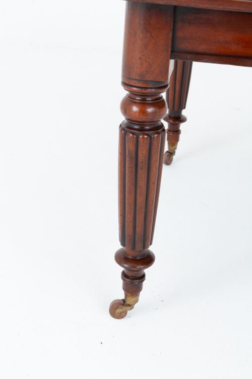 fig 1. William IV Mahogany Extending Dining Table