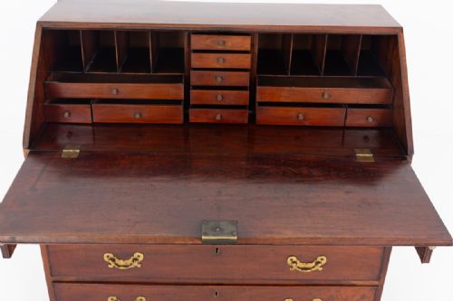 GEORGIAN MAHOGANY BUREAU - ADDITIONAL PHOTO 3