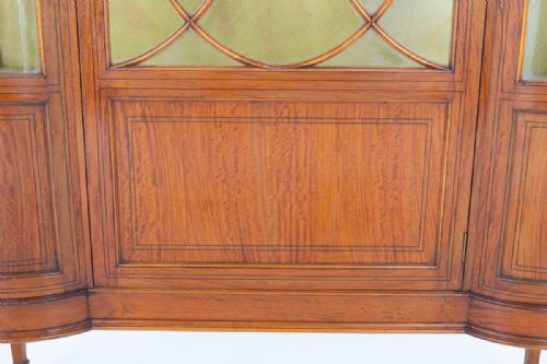 SHERATON REVIVAL SATINWOOD DISPLAY CABINET - ADDITIONAL PHOTO 5