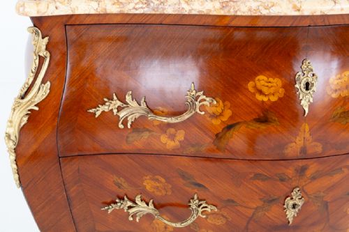 FRENCH WALNUT COMMODE - ADDITIONAL PHOTO 1