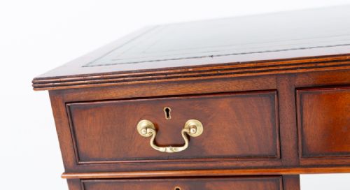 GEORGIAN REVIVAL MAHOGANY DESK - ADDITIONAL PHOTO 3
