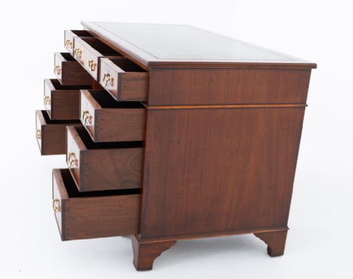 GEORGIAN REVIVAL MAHOGANY DESK - ADDITIONAL PHOTO 4