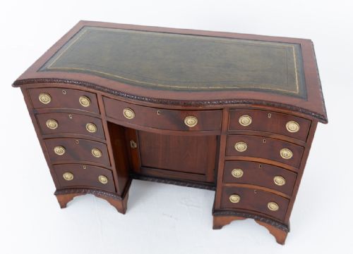 MAHOGANY SERPENTINE KNEEHOLE DESK - ADDITIONAL PHOTO 4