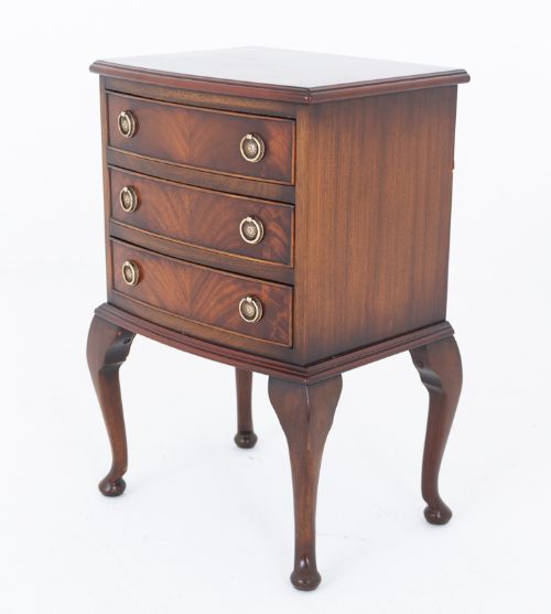 MAHOGANY BOW FRONT BEDSIDE CABINET