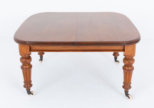 BLONDE OAK VICTORIAN EXTENDING DINING TABLE - ADDITIONAL PHOTO 7