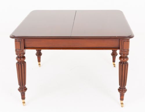 REGENCY MAHOGANY 2 LEAF EXTENDING DINING TABLE - ADDITIONAL PHOTO 6