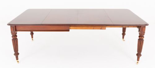 REGENCY MAHOGANY 2 LEAF EXTENDING DINING TABLE - ADDITIONAL PHOTO 4