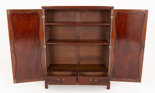 GEORGIAN MAHOGANY 2 DOOR HALL CABINET - ADDITIONAL PHOTO 2