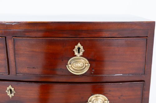 REGENCY MAHOGANY BOW CHEST OF DRAWERS - ADDITIONAL PHOTO 1