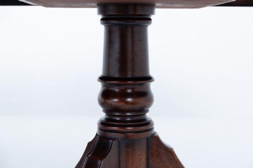 IMPRESSIVE 20 22 SEAT REGENCY STYLE MAHOGANY DINING TABLE - ADDITIONAL PHOTO 1
