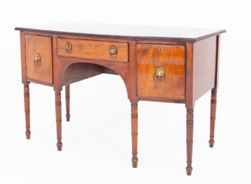 GEORGIAN MAHOGANY SIDEBOARD