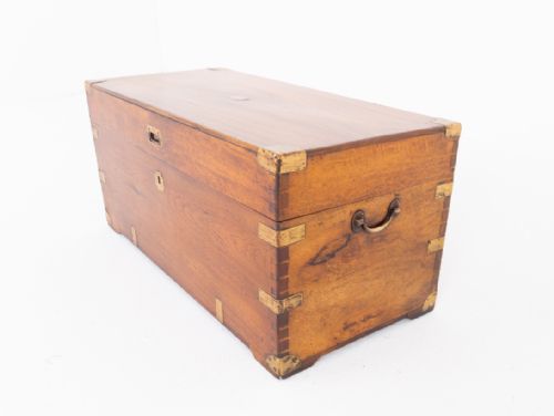 CAMPHOR WOOD MILITARY CAMPAIGN TRUNK - ADDITIONAL PHOTO 2