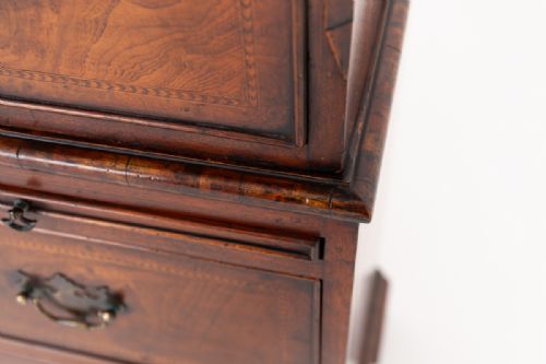 FIGURED ELM CHEST ON CHEST - ADDITIONAL PHOTO 2