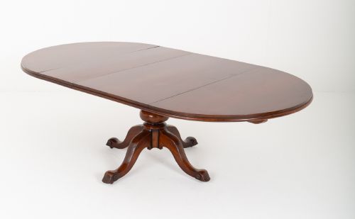 Victorian Mahogany Extending Dining Table