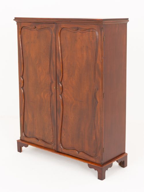 Georgian Mahogany 2 Door Side Cabinet