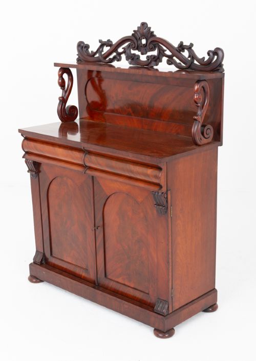 Wonderful Victorian Mahogany Chiffonier