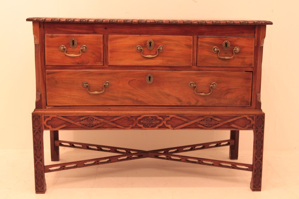 4 Drawer Mahogany Chest
