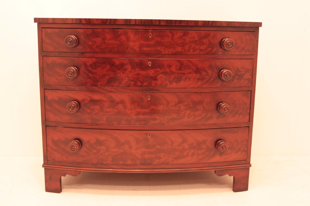 Mahogany 4 Drawer Bow Fronted Chest of Drawers