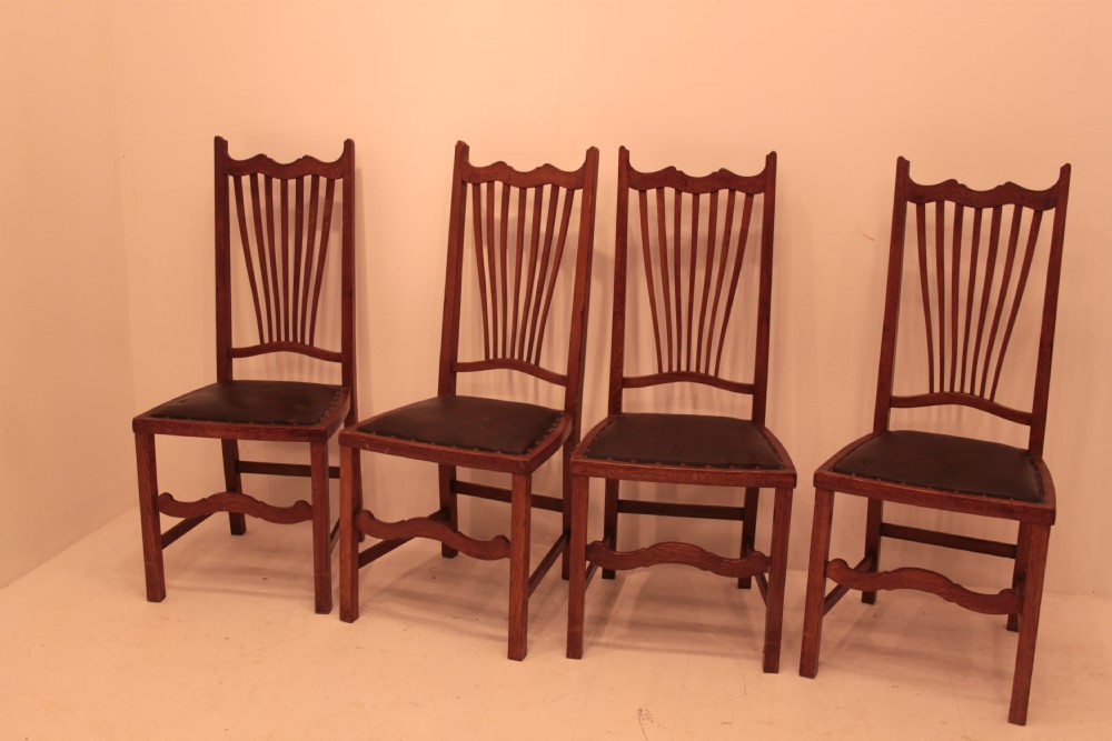 Set of 4 Oak Arts and Crafts Chairs