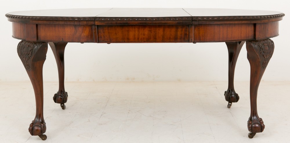 Late Victorian Mahogany Extending Dining Table