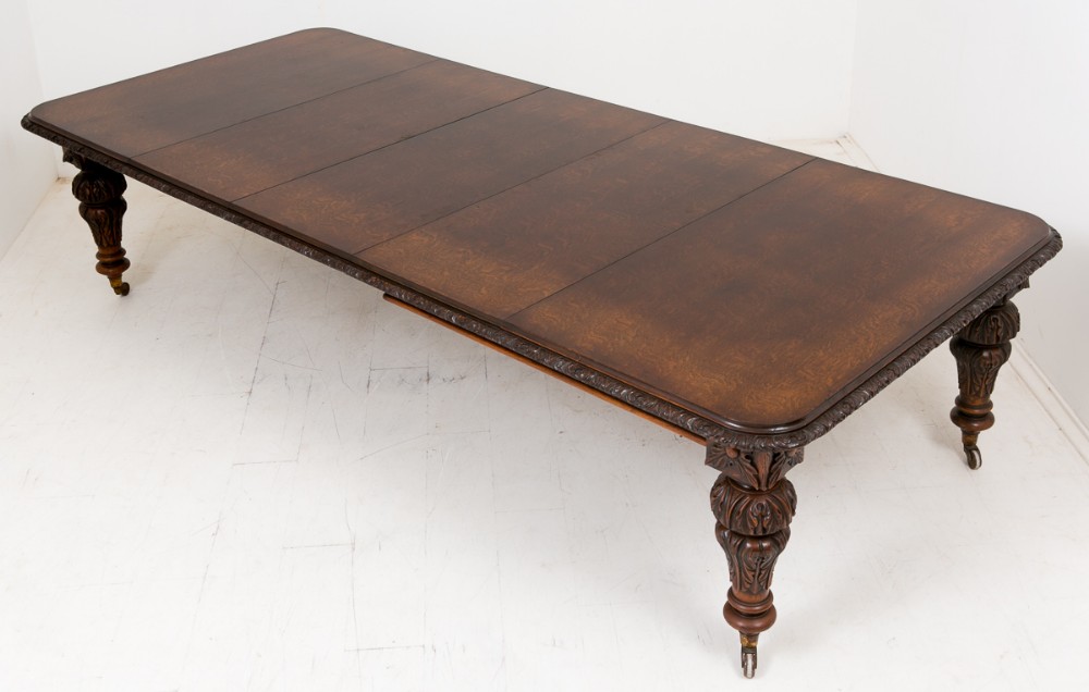 Mid Victorian Oak extending dining table