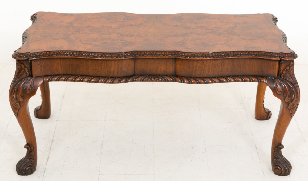 Burr walnut Queen Anne Style Coffee table