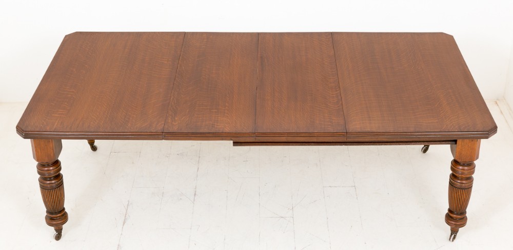 Late Victorian Solid Oak Extending Dining Table