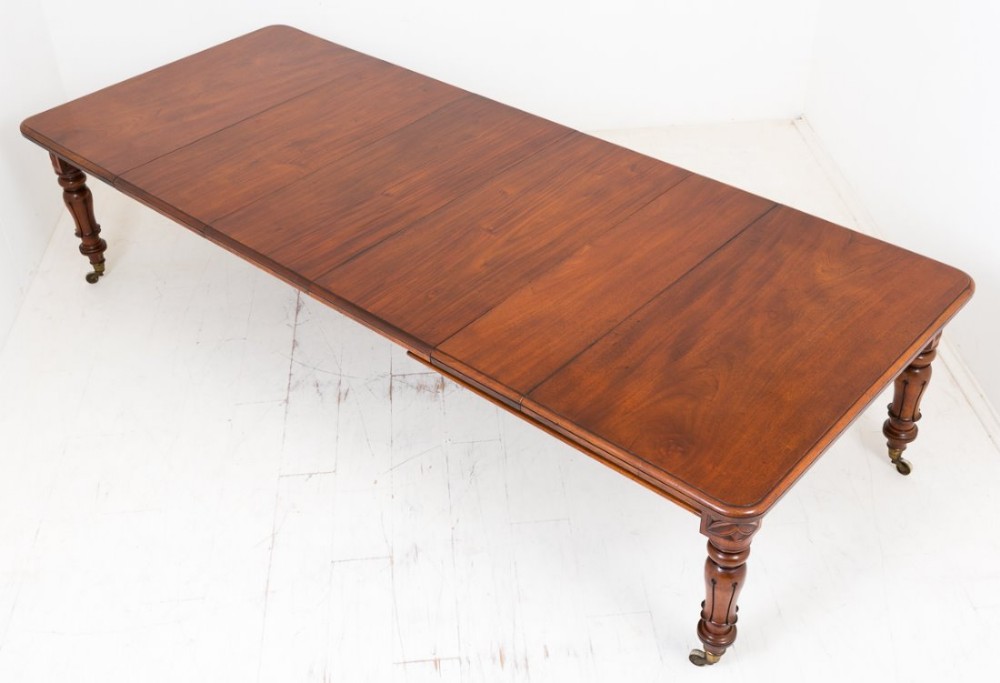 William IV Mahogany Extending Dining Table