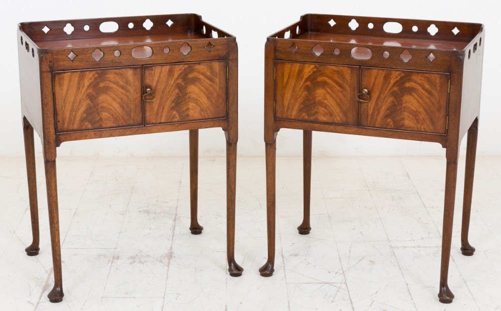 Superb Pair of Mahogany Bedside Cabinets