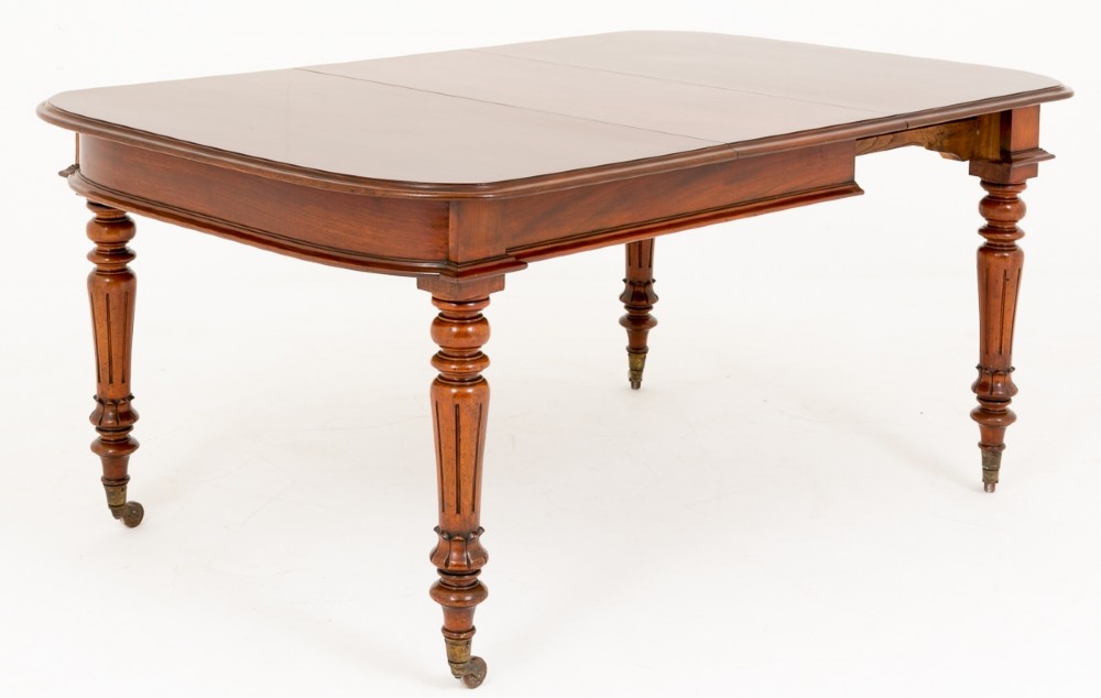 Very Pretty Victorian Mahogany Extending Table