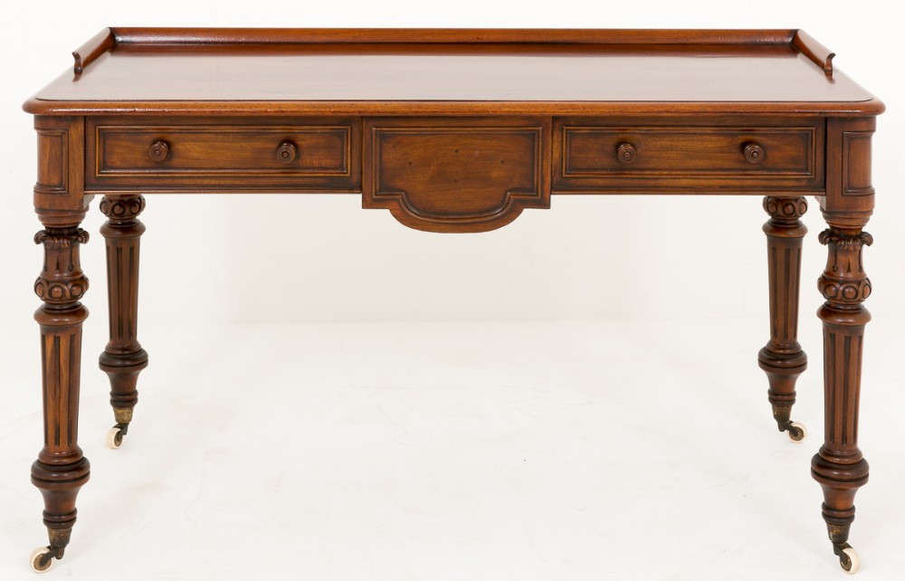 Pretty Victorian Side Table
