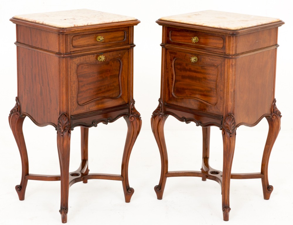 Superb Quality pair of French Mahogany Bedside Cabinets