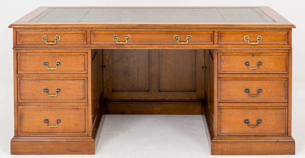 Oak Panelled Pedestal desk