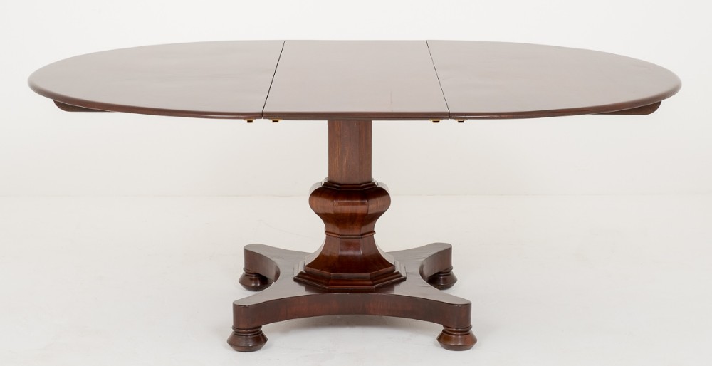 William IV Mahogany Circular Extending Dining Table