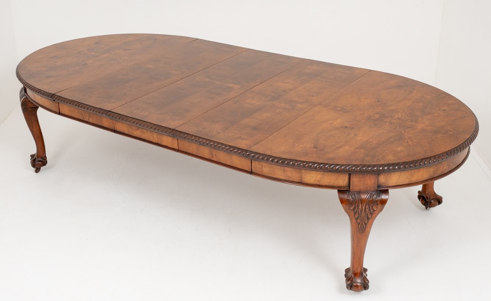 Superb Walnut Chippendale Style Extending Dining Table