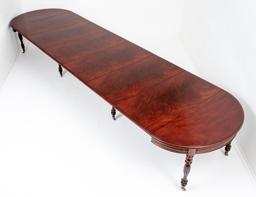 Superb 8 Legged Mahogany Oval Extending Dining Table