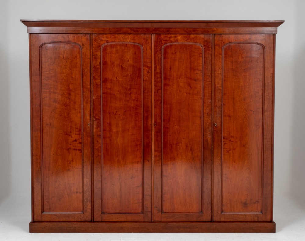 Stunning William IV Mahogany 4 Door Wardrobe