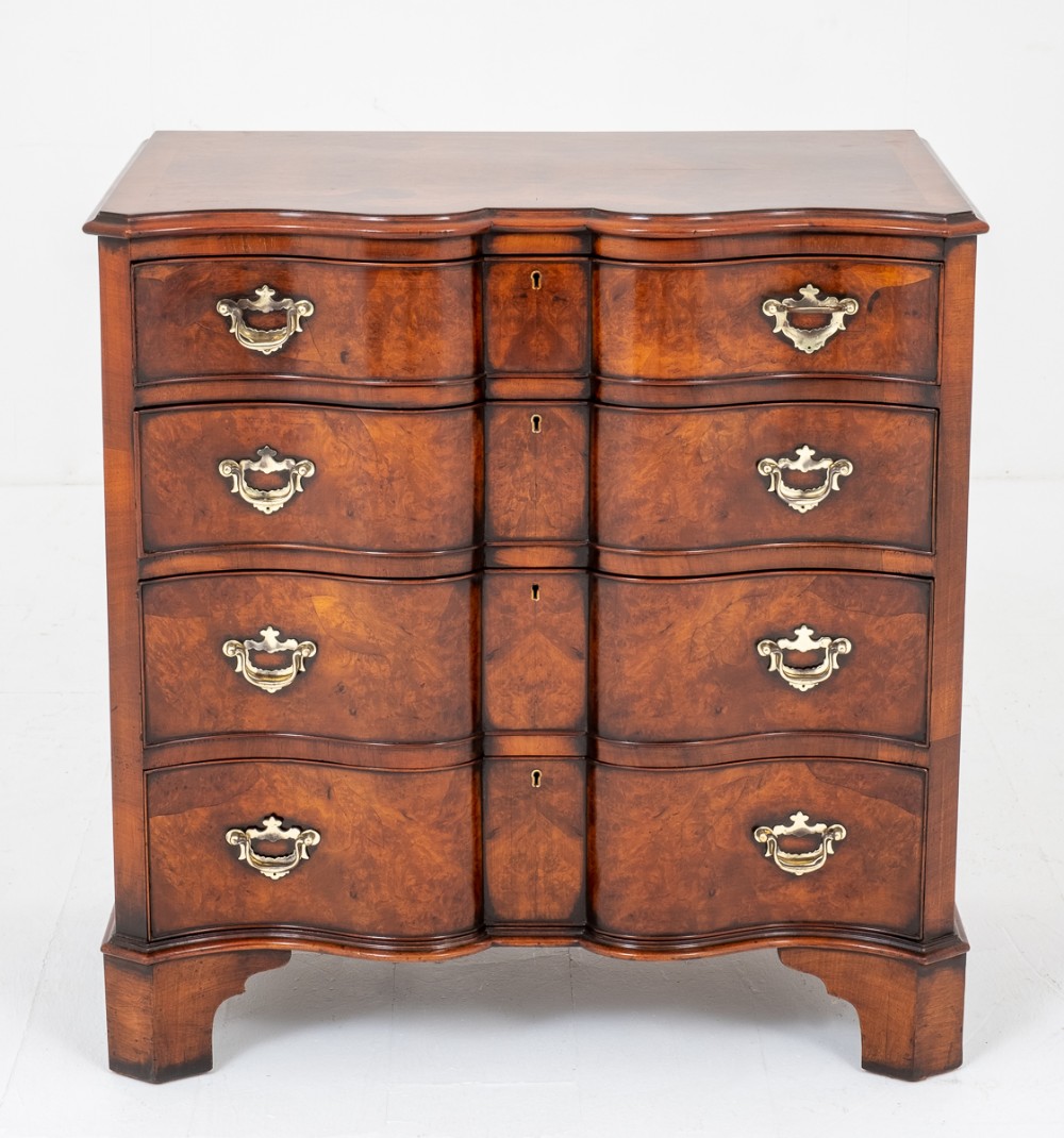 Good Quality Burr Walnut Chest of Drawers