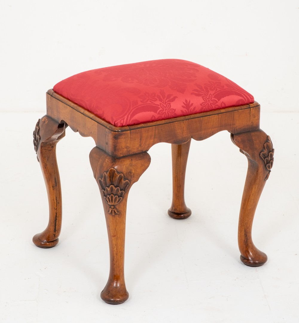 Walnut Queen Anne Stool